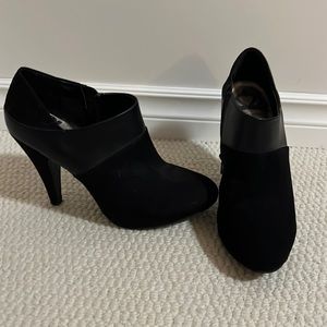 Size 8 Fergalicious booties